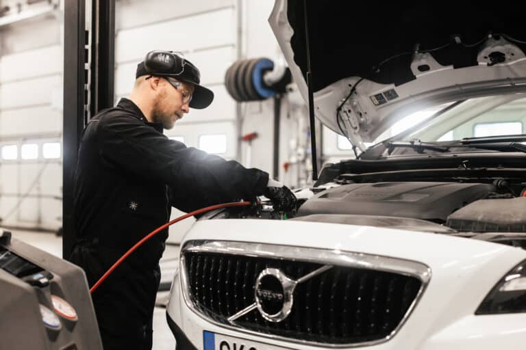 Auton ilmastointi ei toimi syyt ja korjaus polar rengas